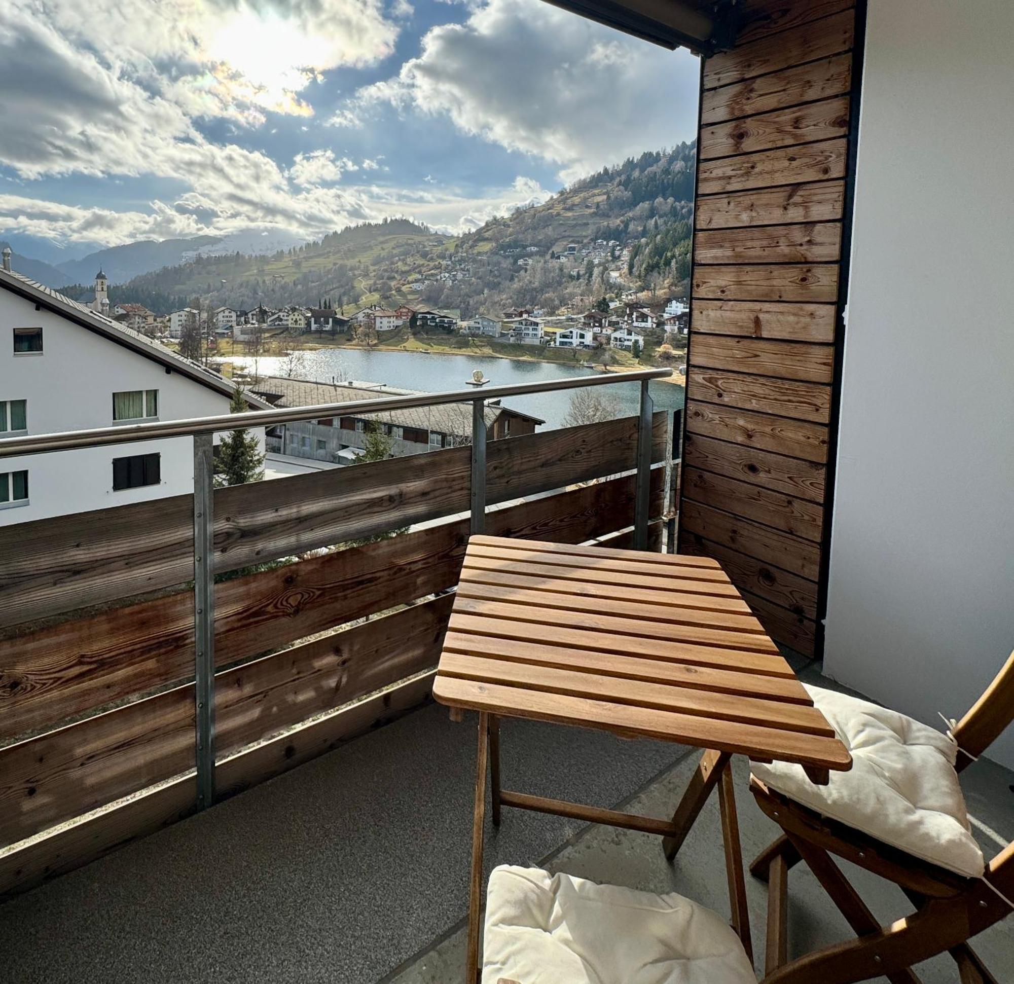 Studio Mit See- Und Bergblick 莱克斯 外观 照片